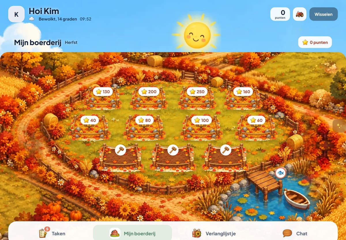 Mijn boerderij in de herfst met bouwplekken, een vijver en een steiger